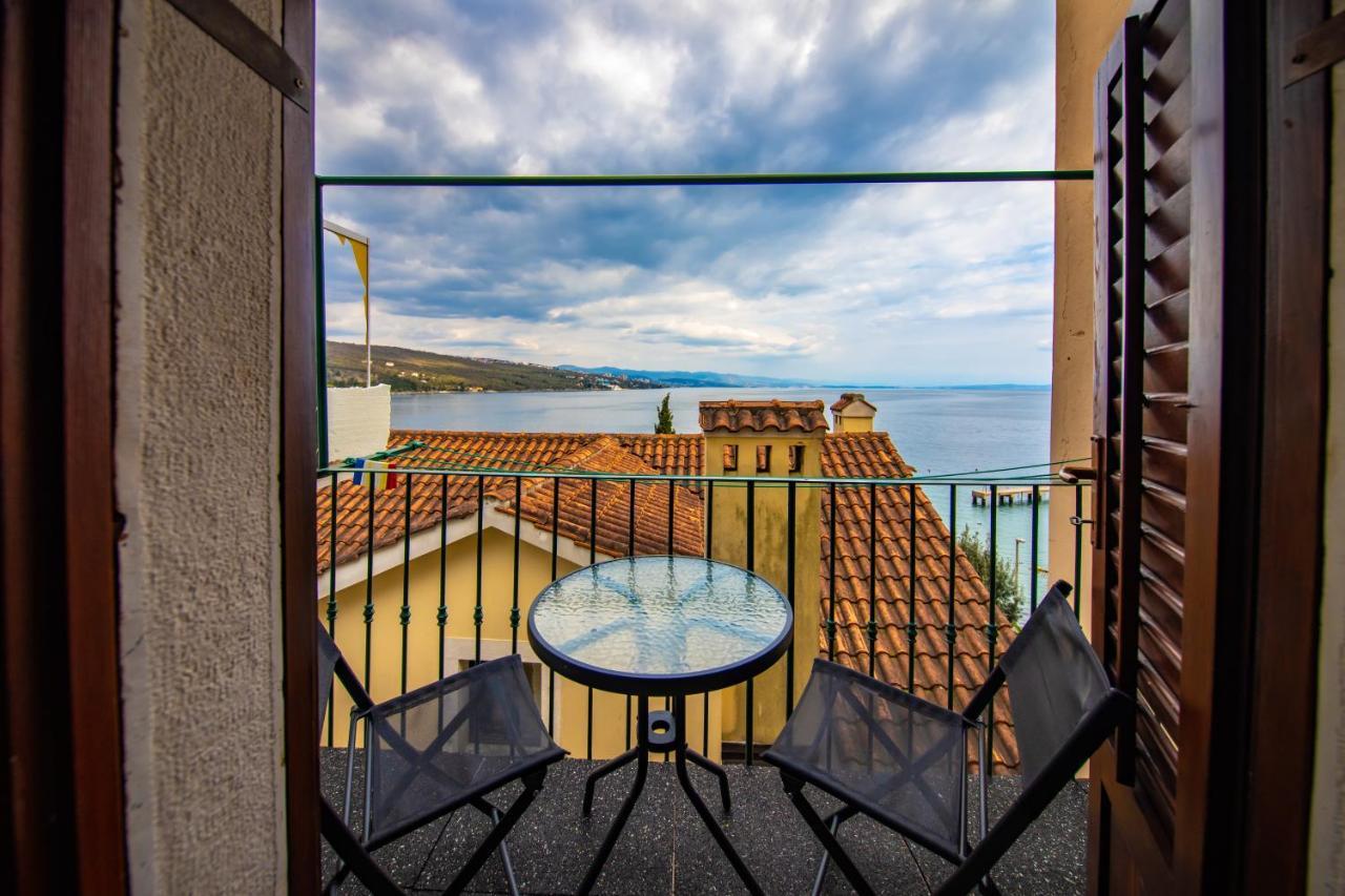 Studio Apartment Kos**** Opatija Luaran gambar